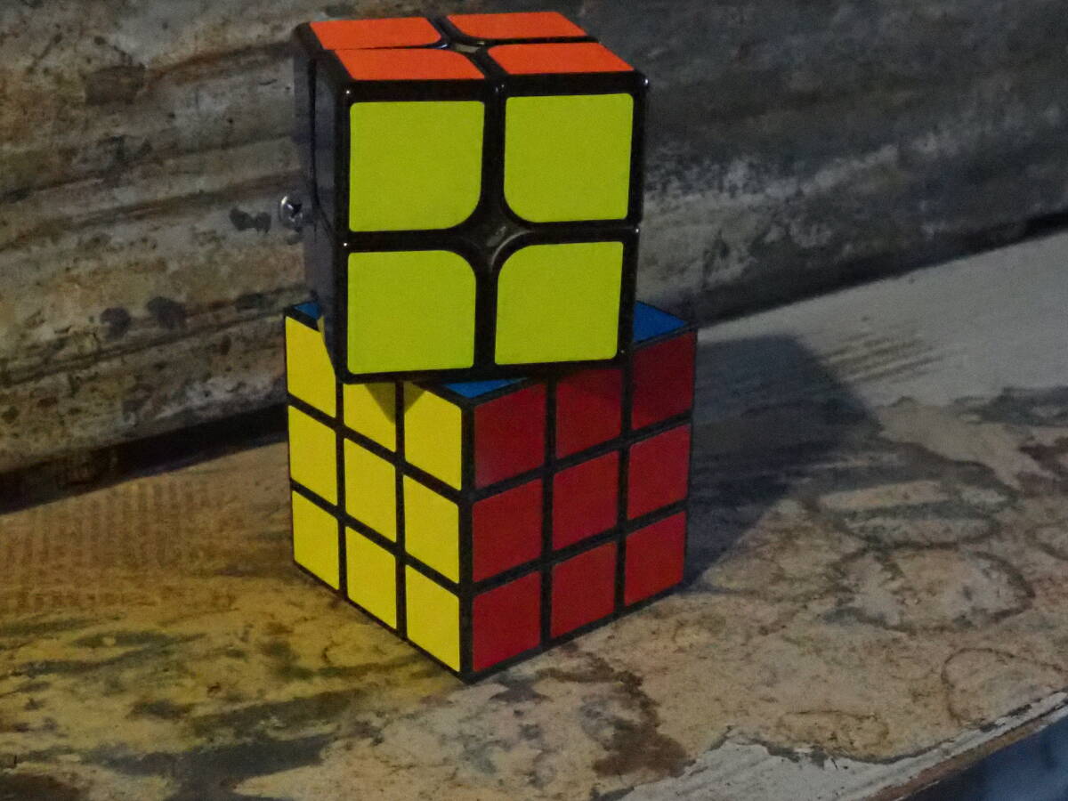 【ルービックキューブ3×3(5㎝)と2×2(4.5㎝)セット】デッドストック未使用品パズルおもちゃゲーム玩具インテリアレトロトイ脳トレーニング_画像8