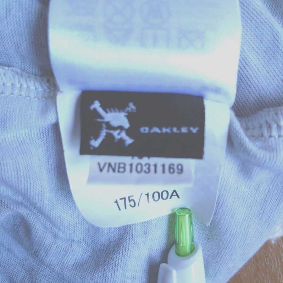 美品 OAKLEY ゴルフ 迷彩色 Tシャツ men's  L