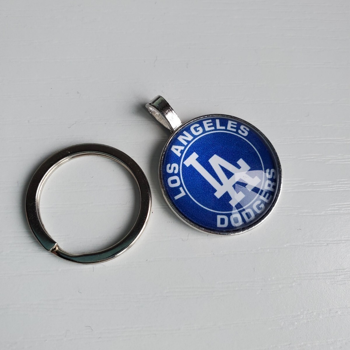 新品　MLB　ロサンゼルス　ドジャース　アメリカプロ野球　野球　キーホルダー　キーリング　　KeyChain　簡易包装　大谷翔平 _画像4