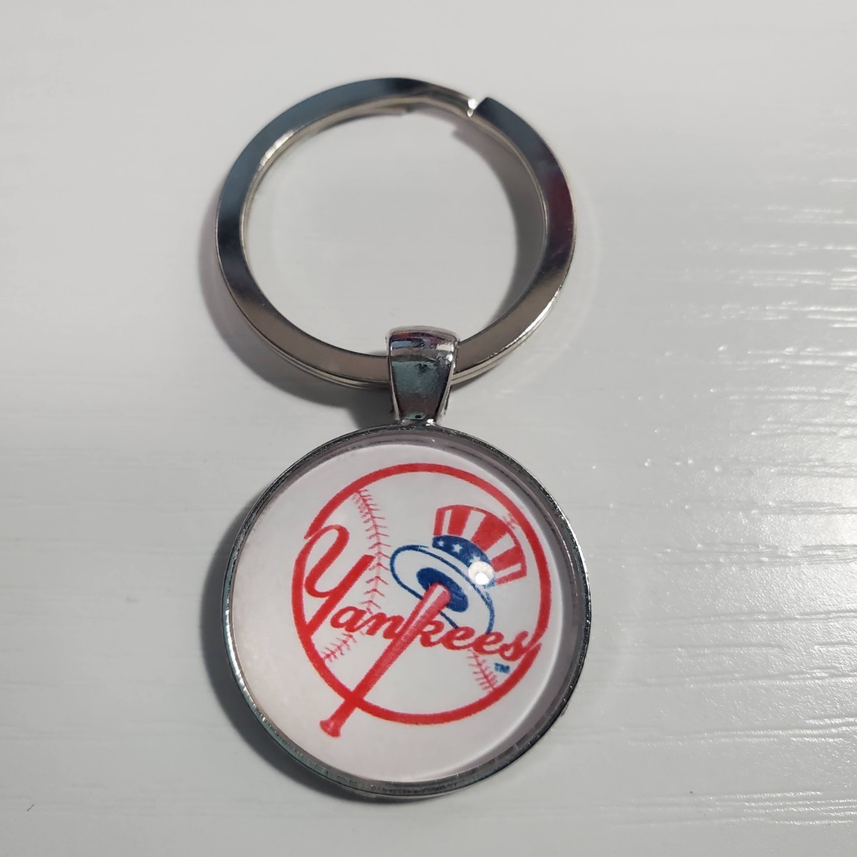 新品 MLB ニューヨーク ヤンキース キーホルダー NYC Yankees 野球 キーホルダー キーリングメジャーリーグ Keychainの画像4