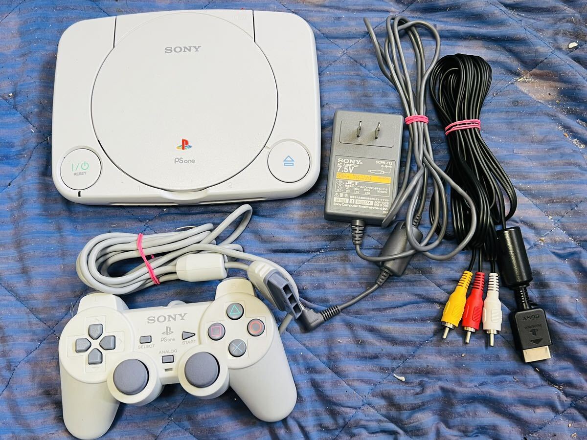 PlayStation PS one プレステ 本体 SCPH-100 ＆コントローラー＆ アダプター付_画像1