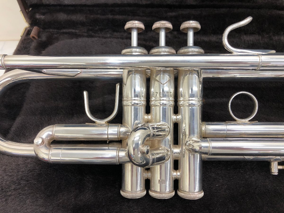 Y1365 中古品 金管楽器 トランペット Vincent Bach バック Stradivarius model 37 ML  【ケース付き】の画像6