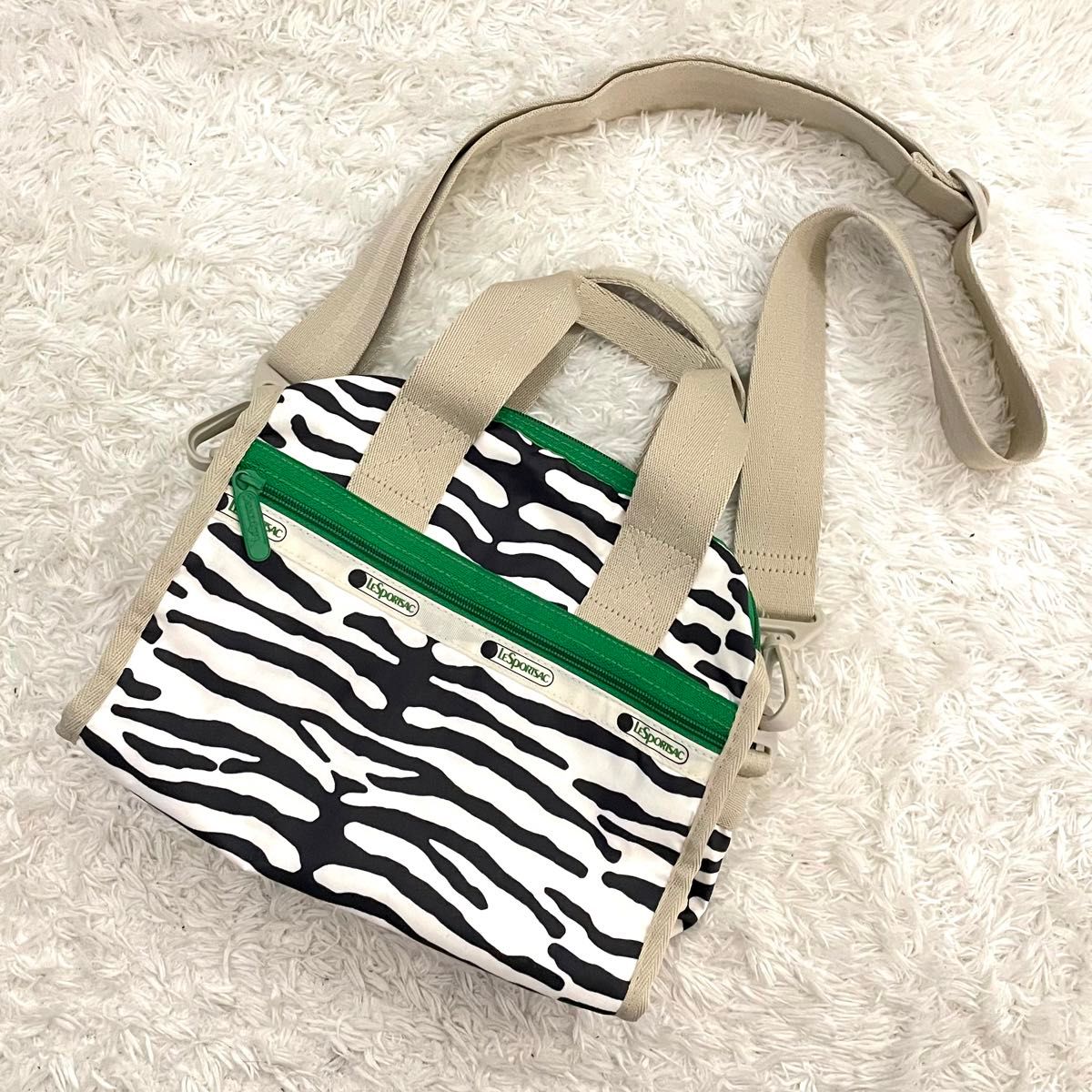 LeSportsac×MUVEIL ショルダーバッグ 2way ゼブラストライプ LeSportsac×MUVEIL ショルダーバッグ 2way ゼブラストライプ