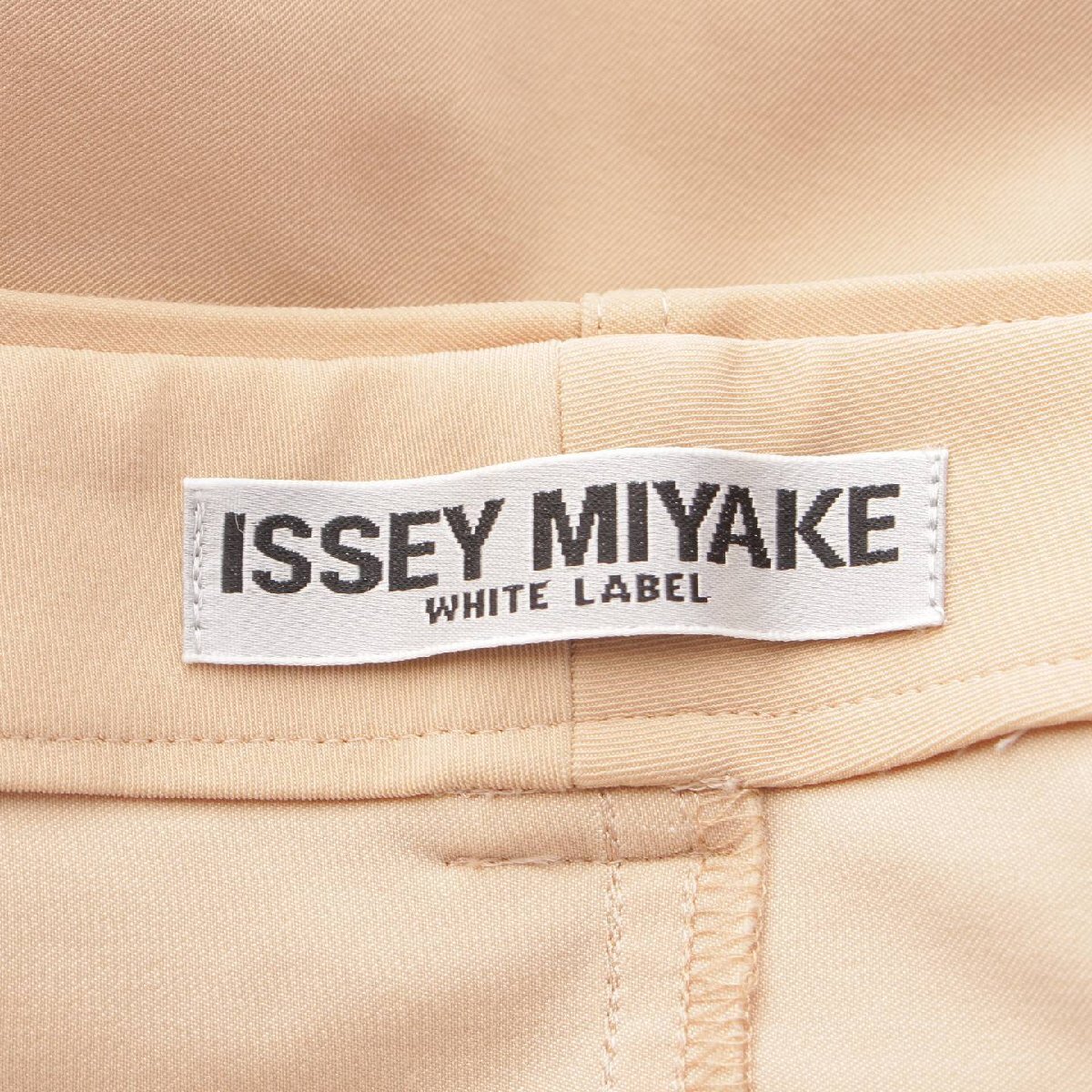 【イッセイミヤケ】Issey miyake イッセイミヤケ ホワイトレーベル ストレッチ サイドジップ ボトムス ベージュ 2【中古】206215_画像7