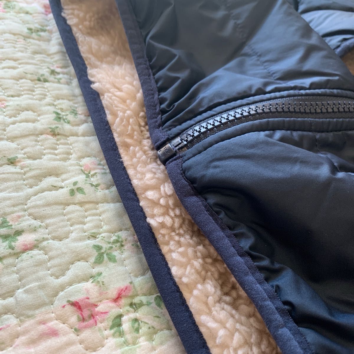 patagonia リバーシブルジャケット　XL  1度着用のみ　使用感なし　お値下げしました！サイズが合えばお買い得