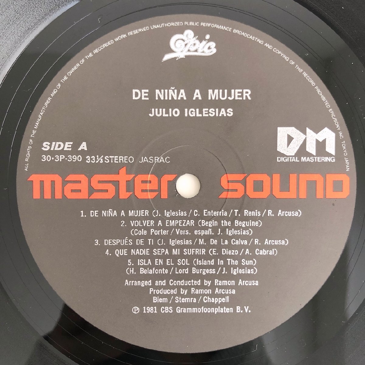 LP/ JULIO IGLESIAS / DE NINA A MUJER / フリオ・イグレシアス / 国内盤 マスターサウンド ライナー EPIC 303P-390 40428_画像4