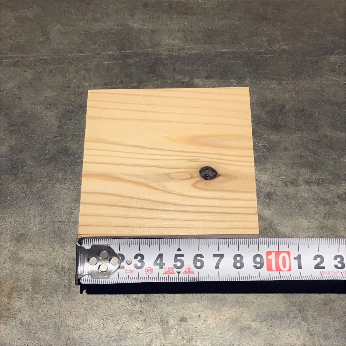 木材端材　国産杉　無垢材　9cm角四角形　100枚組　木工DIY 工作　正方形