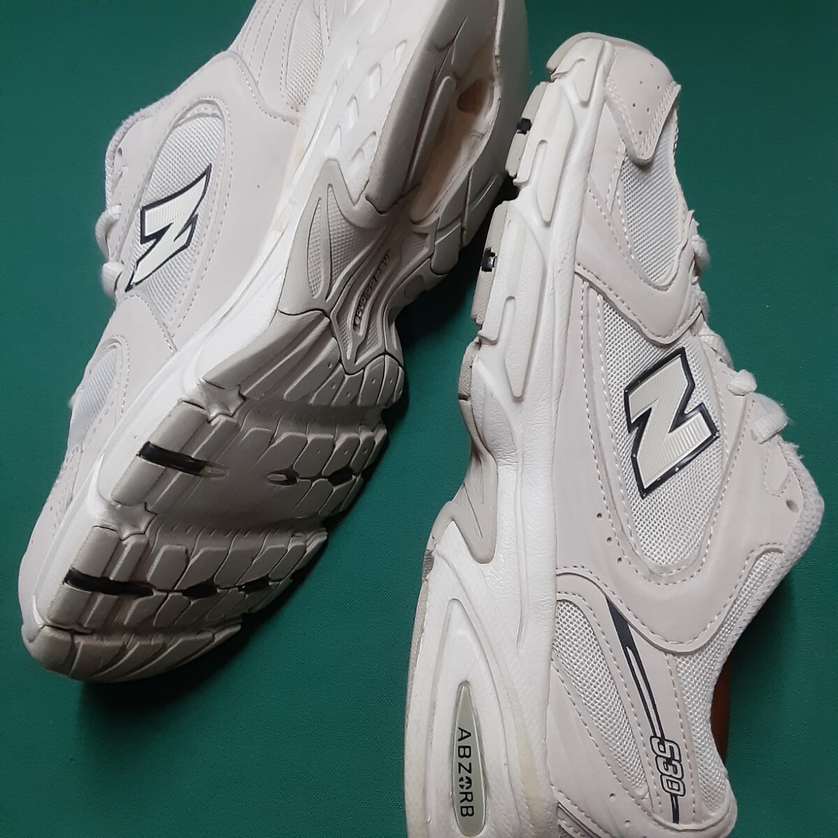  most price!.12980 jpy!00\' complete reissue! masterpiece archive color! creamy white! New balance MR530 high class retro running sneakers! rare 24.5!