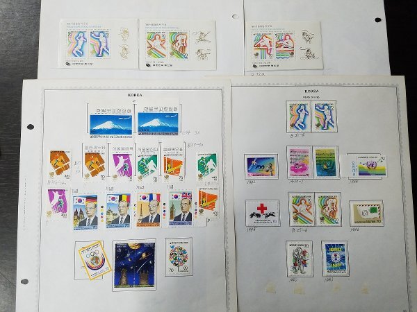 0404Y13 韓国切手 KOREA 1984-1900 台紙に貼りつき 小型シート ブロック バラ等 約20ページまとめ ※詳細は写真参照の画像4