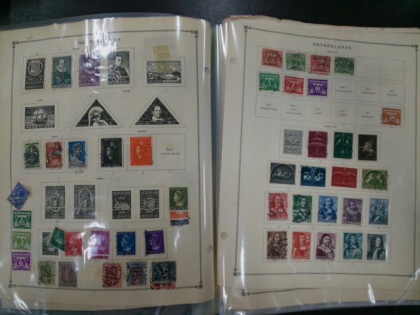 0501F06 外国切手 オランダ切手 1899～ 使用済み 1冊まとめ ＊台紙に貼りつき有の画像3