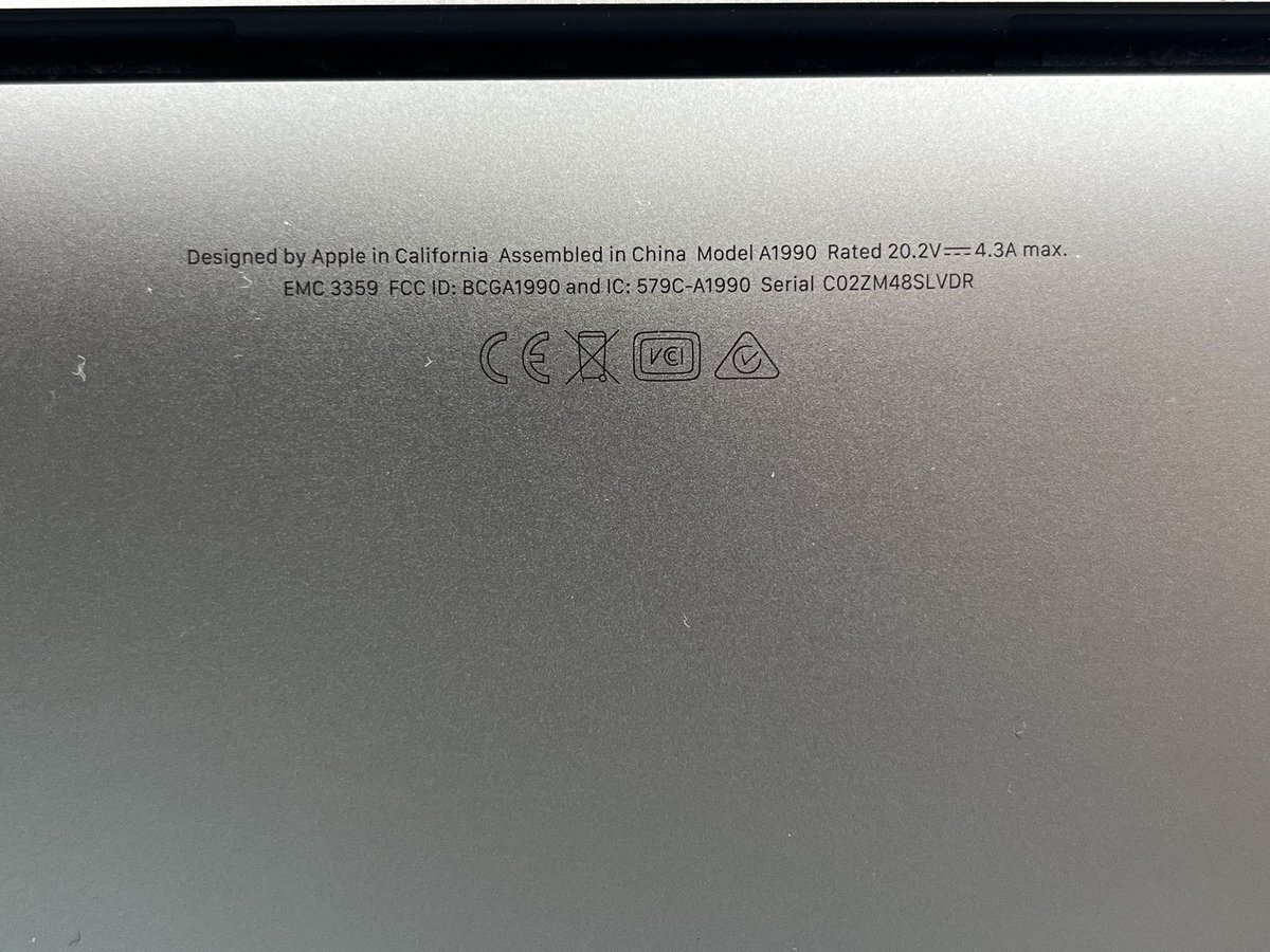 Apple アップル MacBook Pro 15インチ 2019 Core i9 2.3GHz 32GB SSD512GB Radeon Pro 560X Touch Bar スペースグレイ A1990 本体 PCの画像10