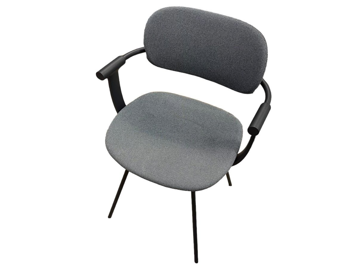 【美品】ITOKI イトーキ vertebra03 バテーブラ03シリーズ KG845SD-T1C3 ミーティングチェア 多目的チェア 椅子 肘あり 仕事用 1人掛け机の画像1