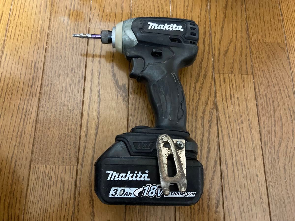 マキタ makita 充電式 インパクトドライバー　TD147完動中古品