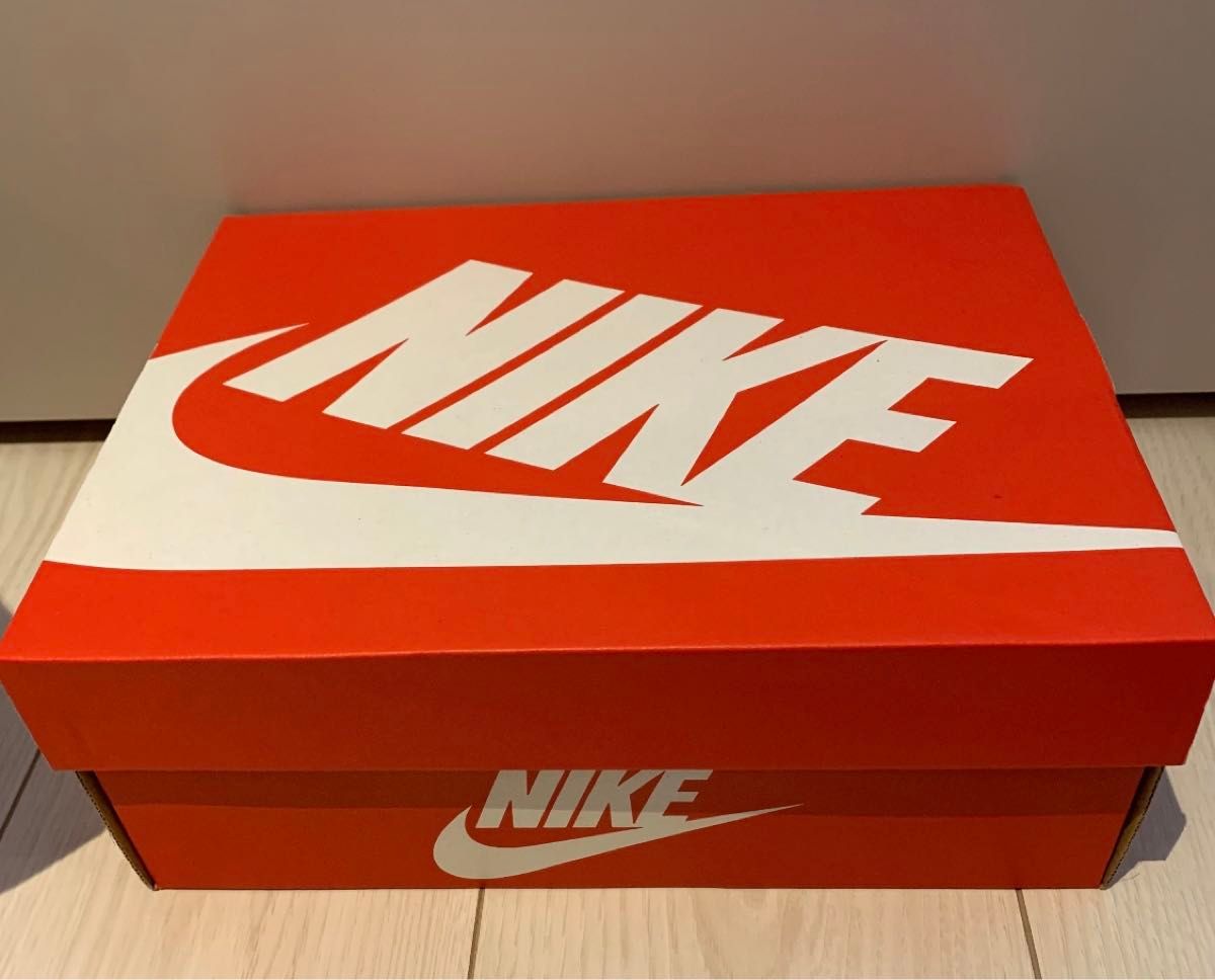 2024年新色】限定品 NIKE エアマックスココ クリーム/ホワイト 2024年新色】限定品 NIKE エアマックスココ クリーム/ホワイト