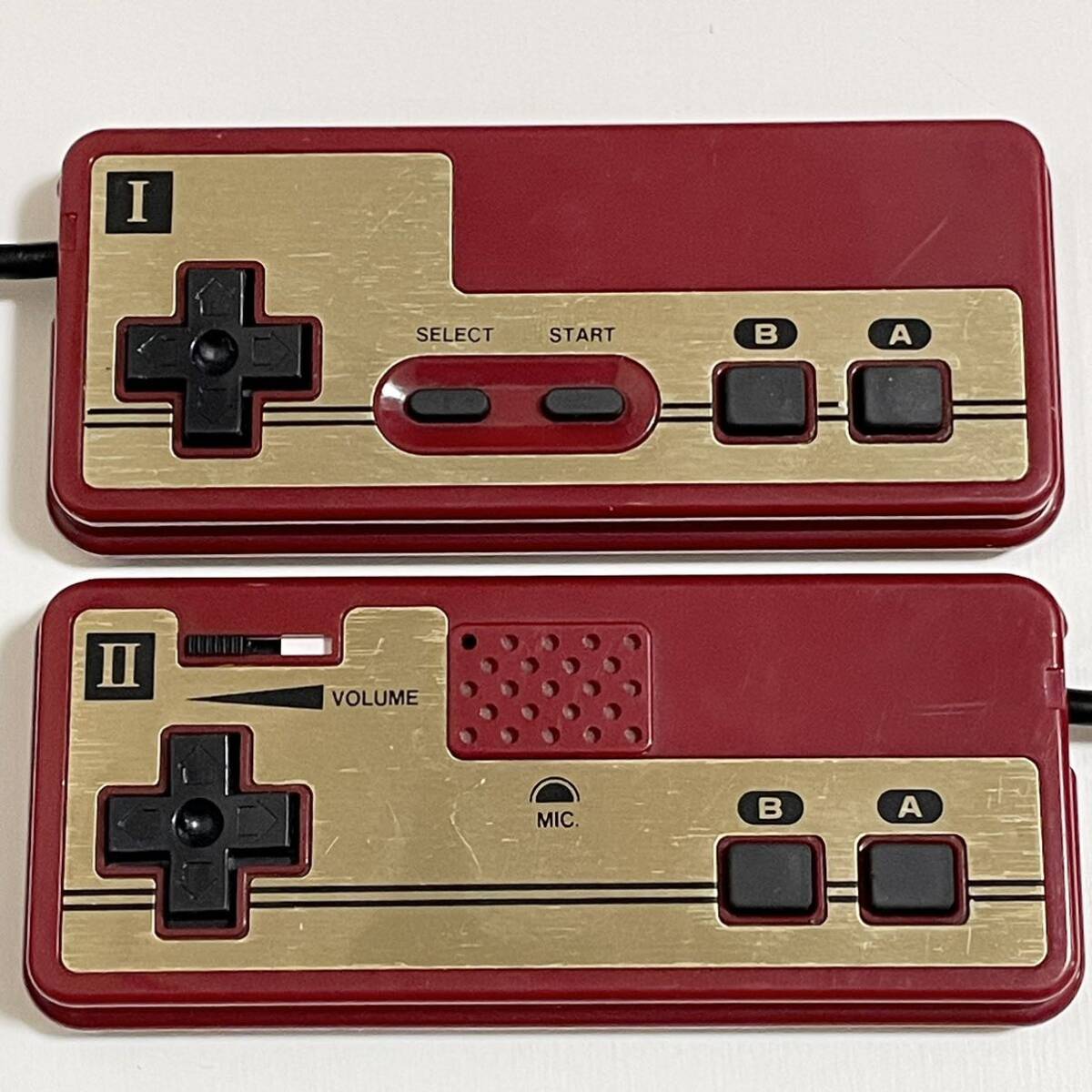 初代ファミコン 四角ボタン コントローラー 1P/2Pセット (FC/FAMICOM/初期型/任天堂/Nintendo)の画像2