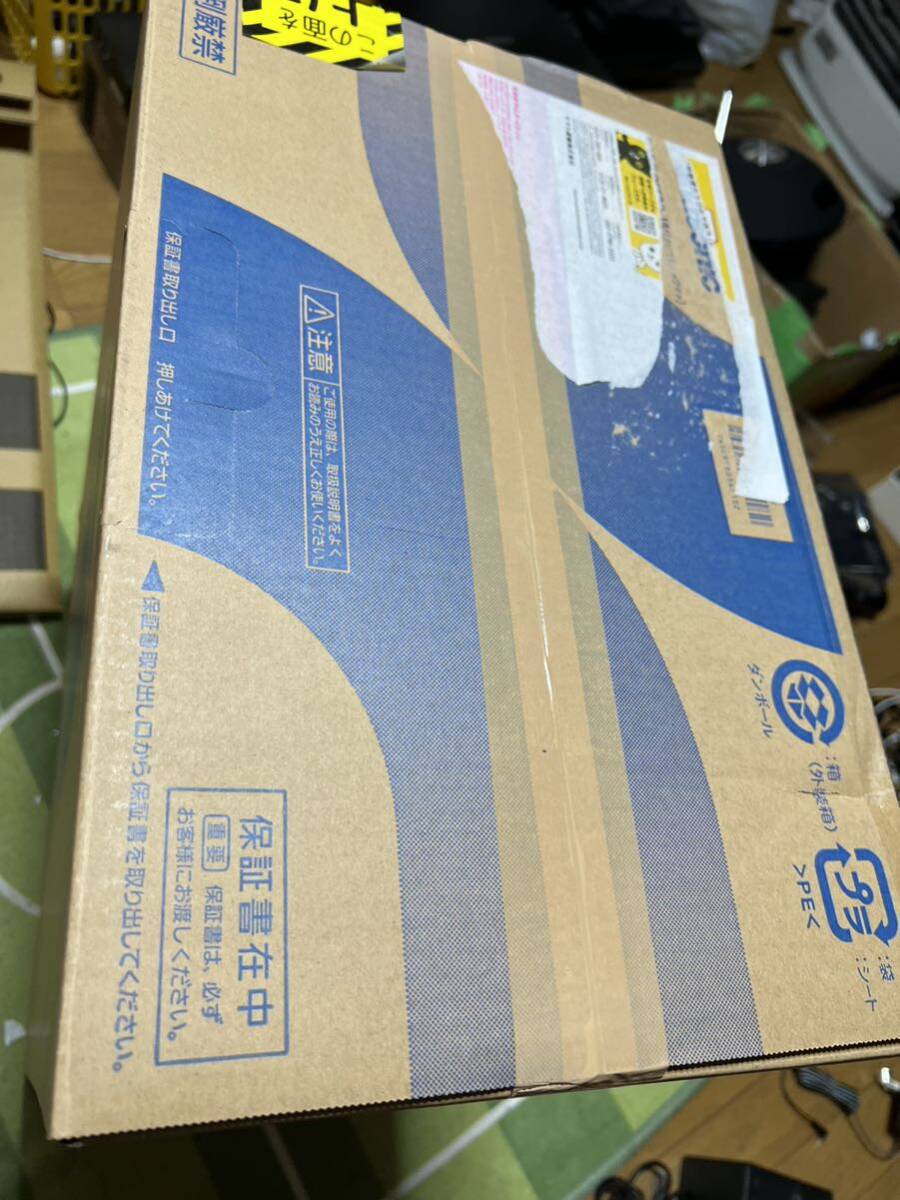 新品未使用　未開封　パナソニック 衣類乾燥除湿機 F-YHVX120 (1)_画像3