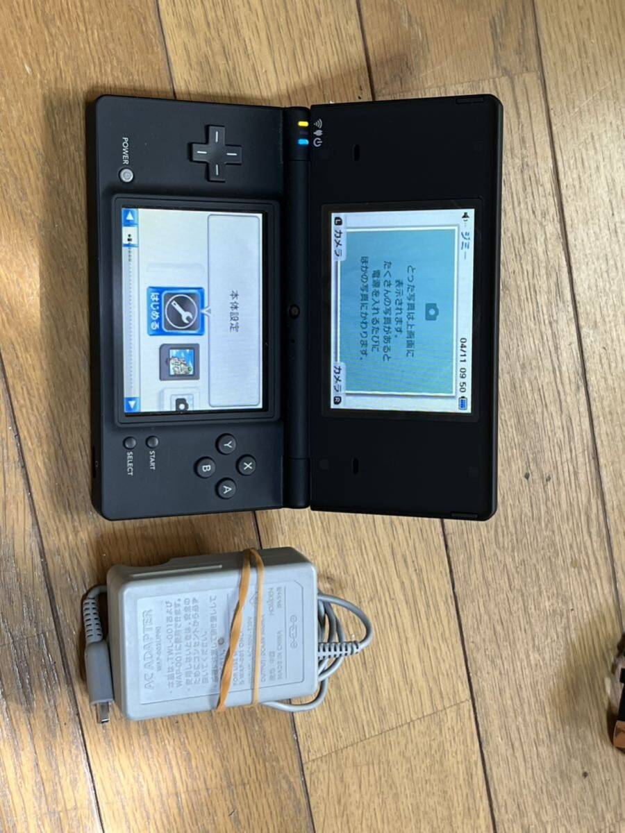 ニンテンドー 任天堂 ニンテンドーDSi アダプター付き 動作品の画像1