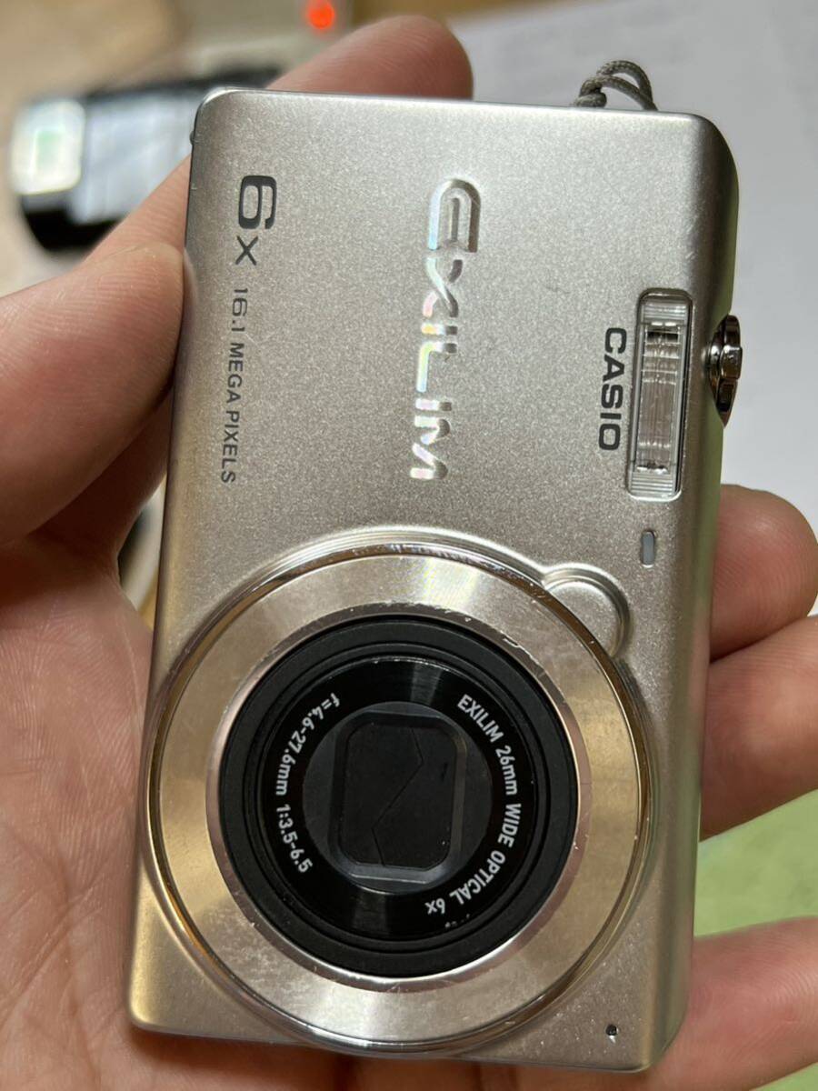 カシオCASIO デジタルカメラ EX-ZS26 動作品　sdカード8GB 付き　(FB-DHT2)_画像8