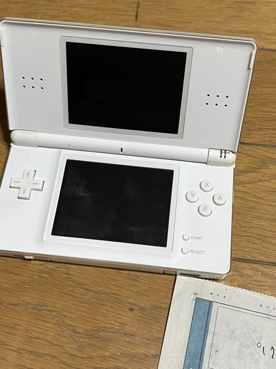 Nintendo 任天堂 DS Lite バッテリー無し 動作品(FB-NH6)の画像2