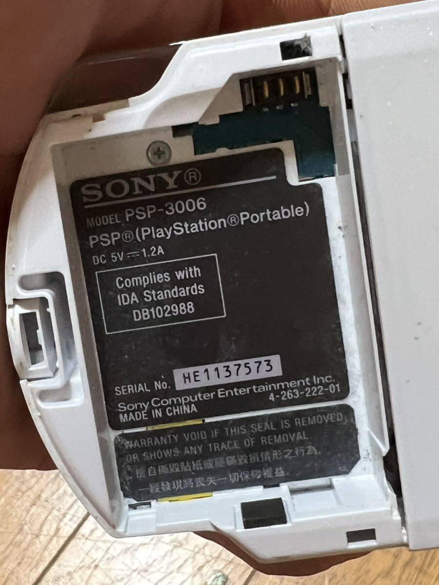 SONY ソニー PSP 3006 PSP 本体 動作品 バッテリーカバーなし アダプター付きの画像5