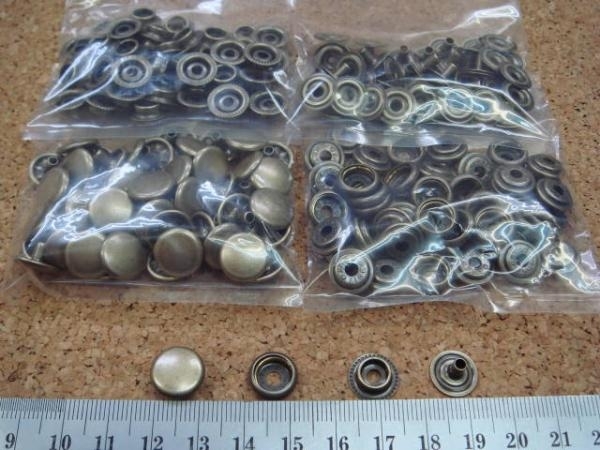 13 millimeter dot button anti k. gold 50 set ②