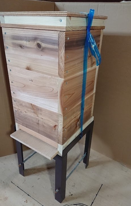 * Япония меласса пчела многоярусный контейнер тип гнездо коробка. металлический . шт. *2 шт. комплект * внизу из фотография фотосъемка, внутри .. приятный * внутри размер примерно 31.5cm угол * высота примерно 32cm*
