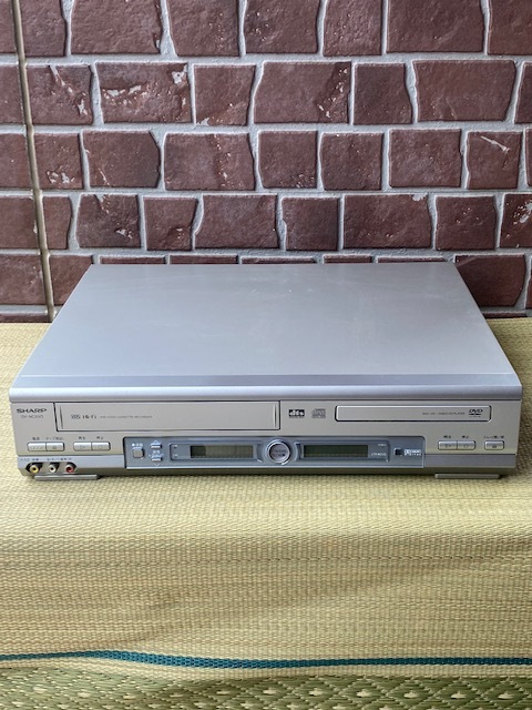 SHARP DV-NC550 VTR一体型DVDビデオプレイヤー シャープ DVDプレイヤー VHSビデオデッキ リモコン・取説付 ☆動作品の画像7