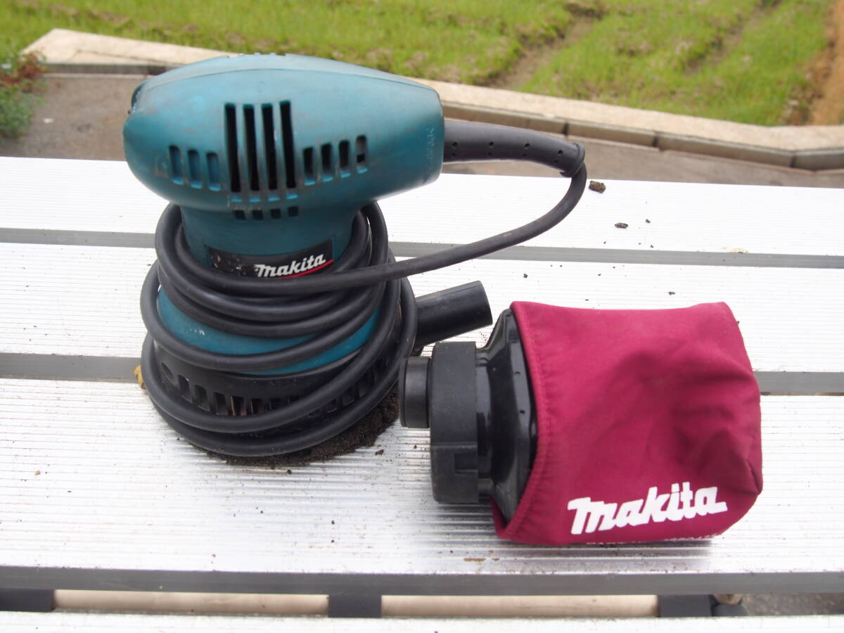 ★【1F1208-14】 makita マキタ 125mm ランダムオービットサンダ BO5010 100V 動作保証の画像2