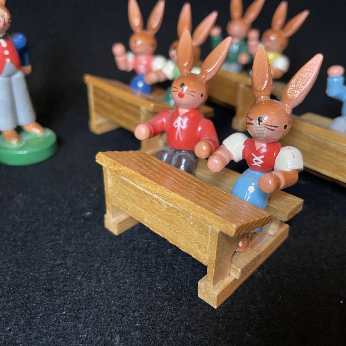 ドイツ製 うさぎ 木製 人形 置物 ミニチュア 学校 教室 授業_画像5