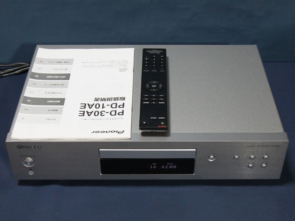 パイオニア　コンパクトディスクプレーヤー シルバー　PD-10AE　動作品・取扱い説明書・専用リモコン付属_画像2