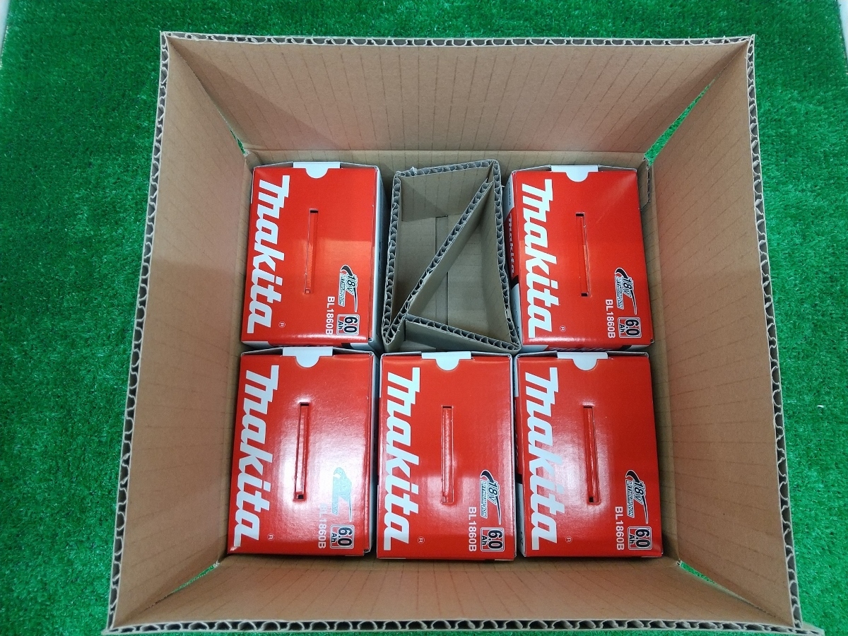 [ Sagawa courier courier service 80 size ] unused unopened makita Makita sliding type lithium ion battery BL1860B 5 piece set A-60470 ②