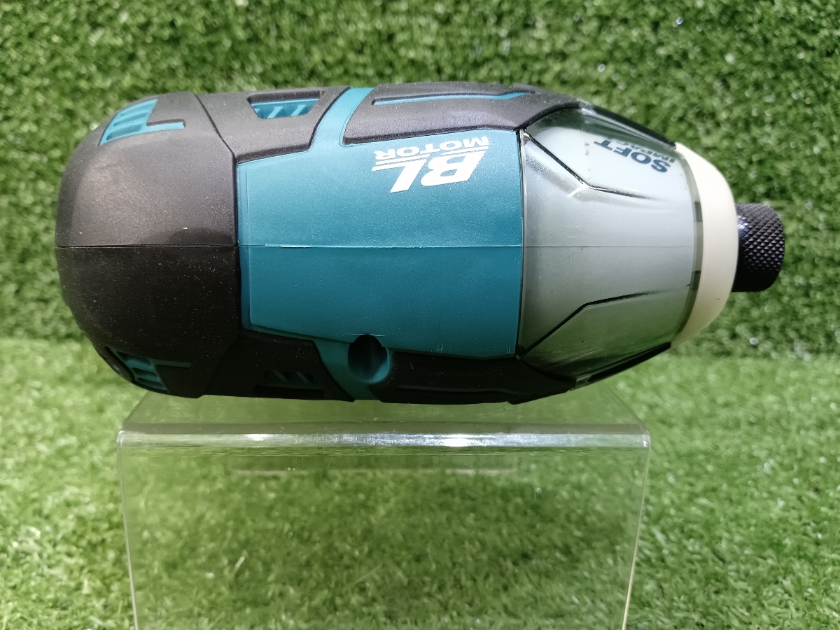 中古 美品 makita マキタ 18V 充電式 ソフトインパクトドライバ 6.0Ah バッテリー 2個+充電器 TS141DRGX_画像5