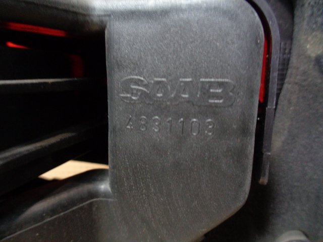 Saab DB204 задний фонарь правый 4831103 оригинальный [ включая доставку ]