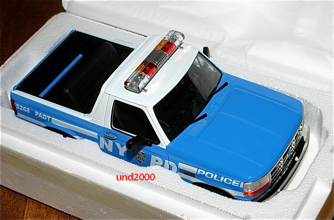 Greenlight 1/18 1992 Ford Bronco フォード ブロンコ NYPD ポリスカー ニューヨーク市警 グリーンライト New York City Police Department_画像4