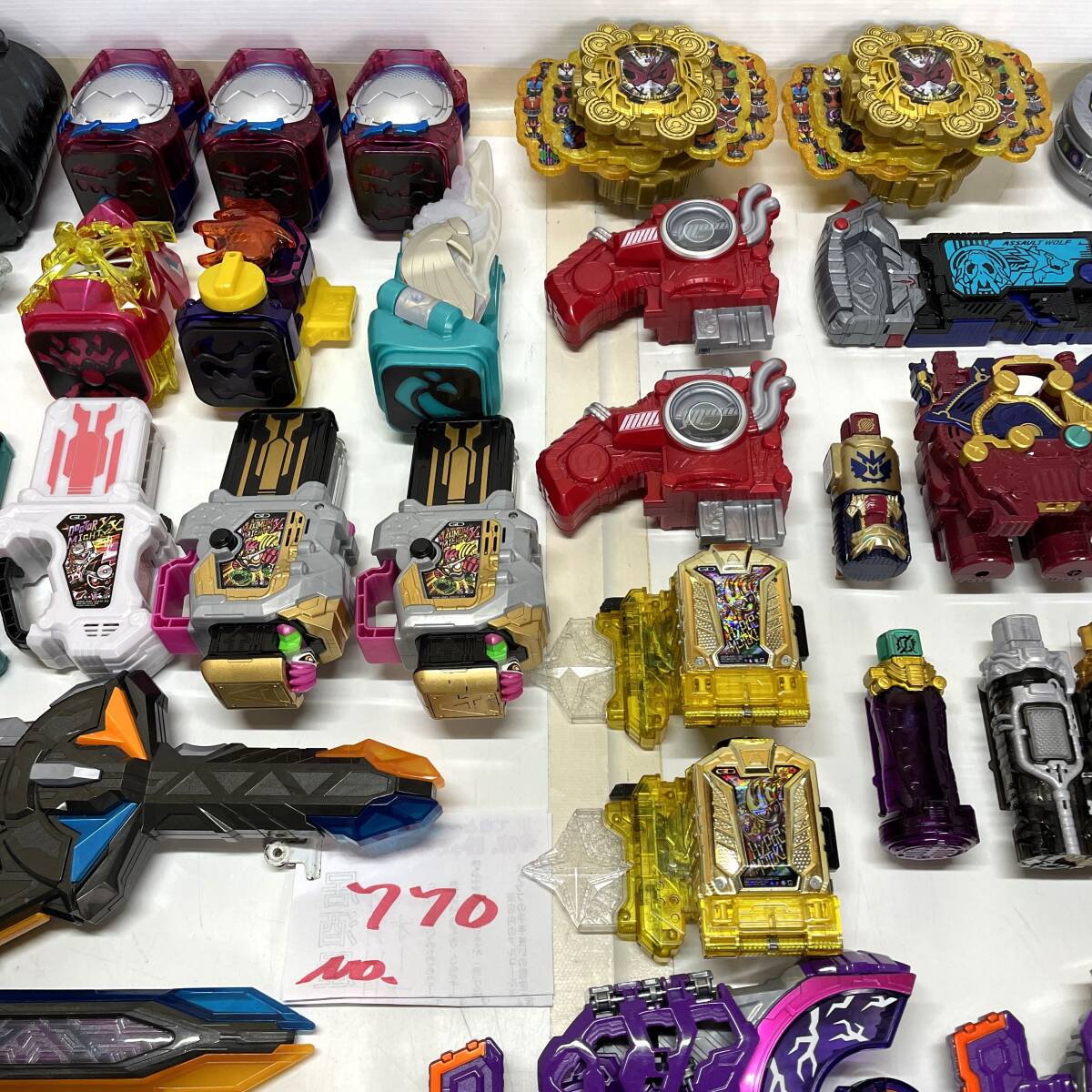 仮面ライダー DX 変身ベルト ドライバー 強化アイテム ギーツ エグゼイド ゼロワン ビルド レイズバックル なりきり まとめて 大量 セット