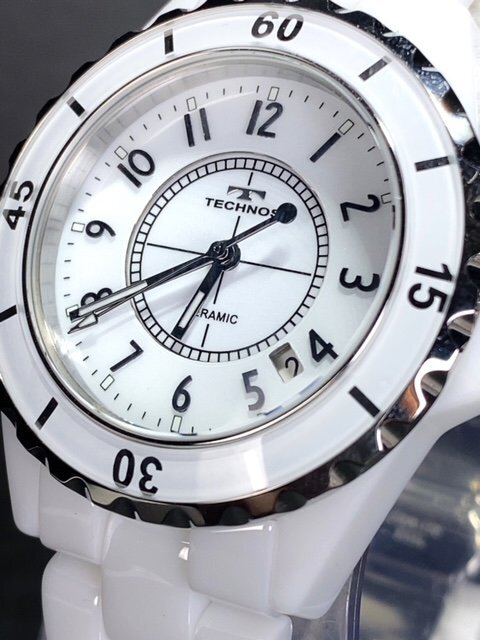 新品 テクノス TECHNOS 正規品 腕時計 アナログ腕時計 クオーツ セラミック 防水 カレンダー シンプル ビジネス ホワイト 白 プレゼント_画像3