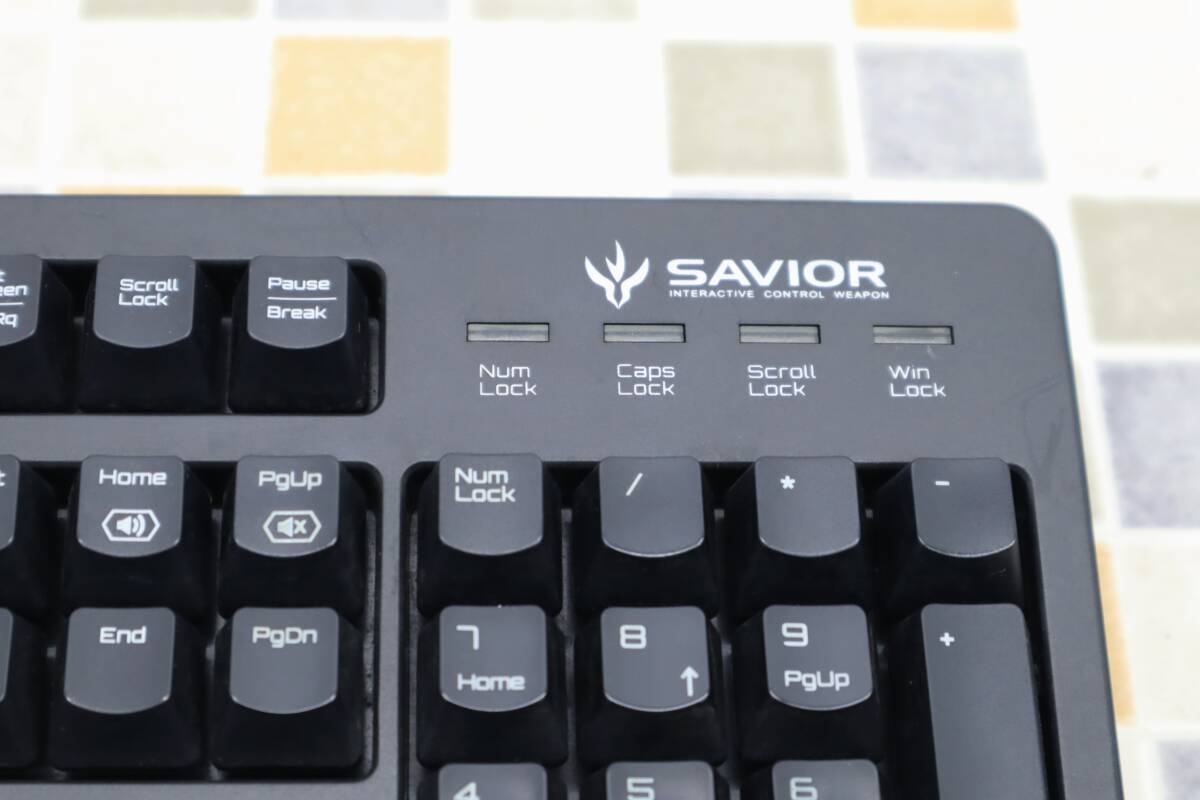 ◎USED 動作チェック済み ｜ゲーミング 有線 キーボード 日本語表記なし｜SAVIOR バッファロー BSKBUG500 ｜ USB接続 丸洗い対応■N7264_画像3