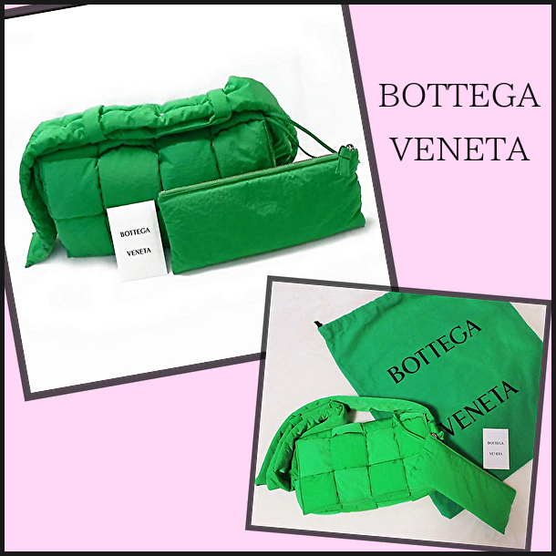 BOTTEGA VENETA /ボッテガヴェネタ】パデッド テック カセット BOTTEGA VENETA /ボッテガヴェネタ】パデッド テック カセット