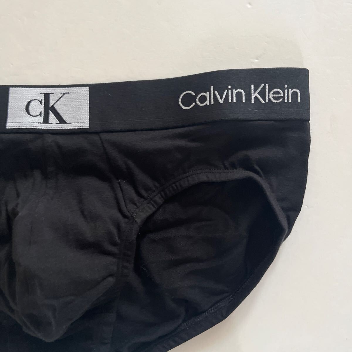 Calvin klein カルバンクライン メンズビキニ M(S) ブラック ビキニブリーフ メンズブリーフ 黒 メンズインナー 男性下着 ビキニの画像2