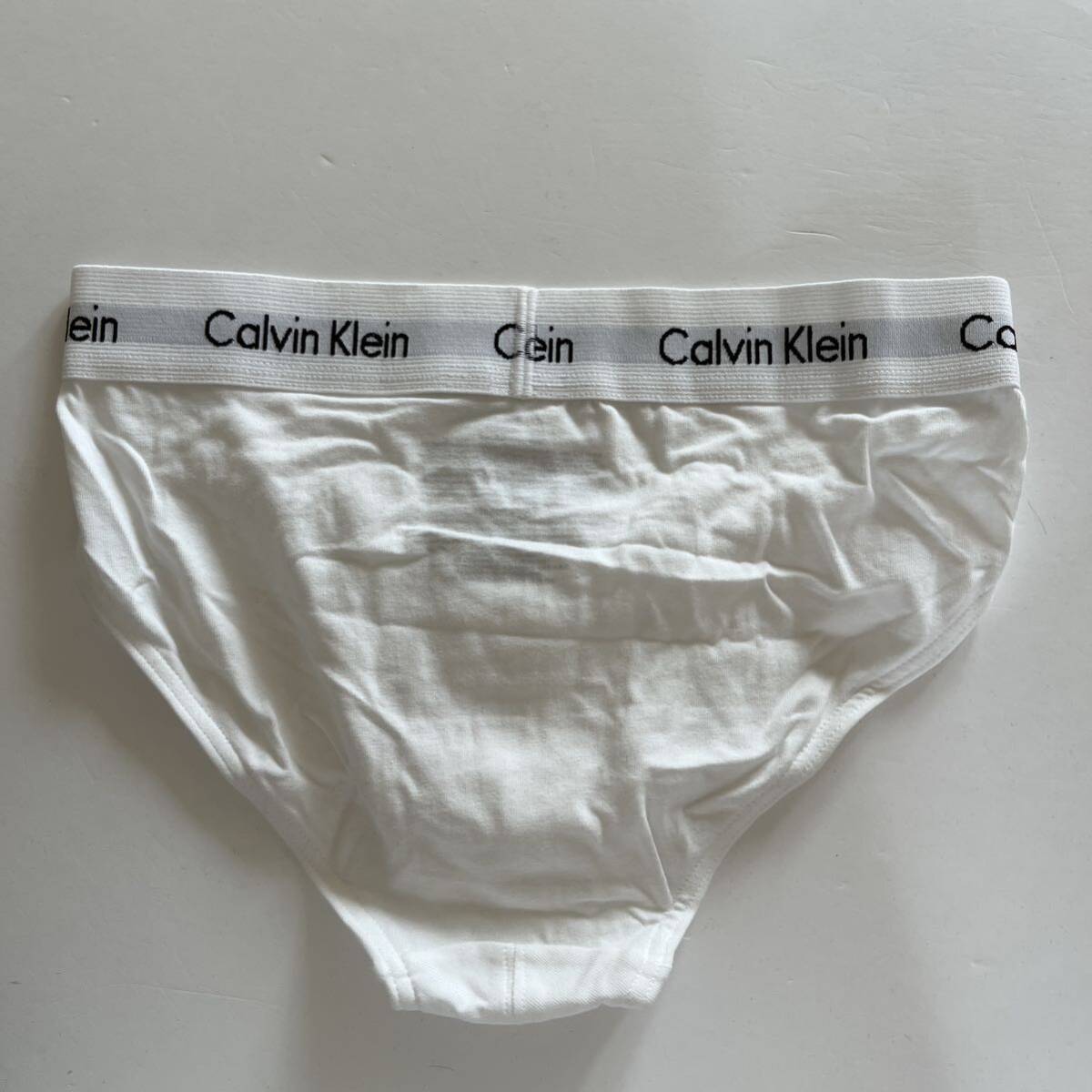 Calvin klein カルバンクライン メンズビキニ　S(XS) 2枚組　ホワイト&ブラック　コットンストレッチ　ビキニブリーフ　男性ビキニ　下着_画像8