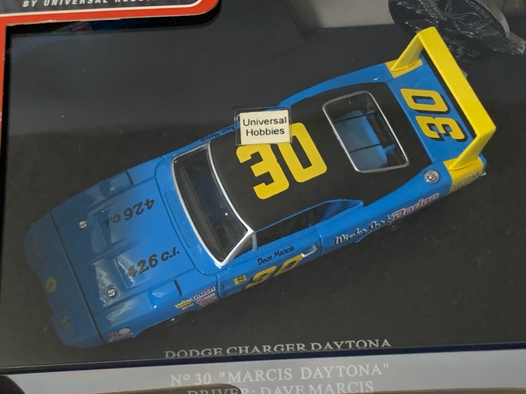 ☆EAGLE COLLECTIBLES【1969 DODGE CHARGER DAYTONA #30】 MOPAR/モパー/ダッジ/チャージャー/デイトナ/Plymouth/プリムス 1/43☆の画像4