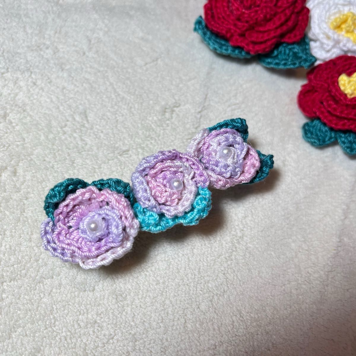 バレッタ　レースの花　ピンク　ハンドメイド　手編み