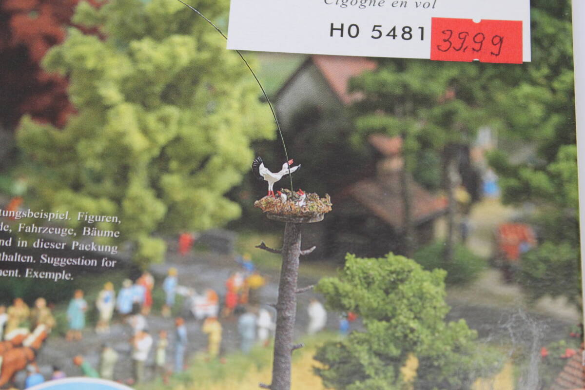BUSCH HO 5481 鉄道模型　HOゲージ　1/87 飛んでいるコウノトリ_画像4