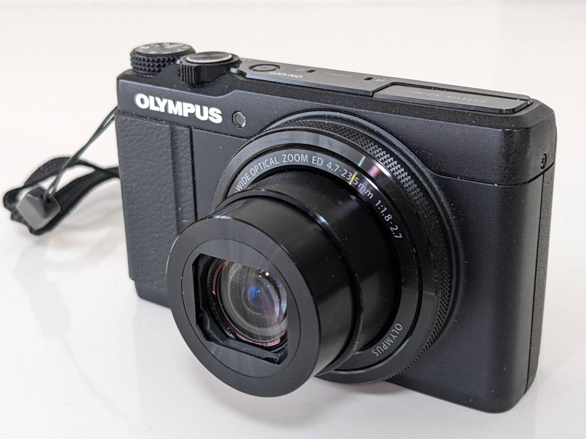 ★ジャンク★ OLYMPUS STYLUS（スタイラス）XZ-10 付属品完備 おまけ多数：充電器/SDカード/リモートシャッター/ポーチ/ネックストラップの画像4