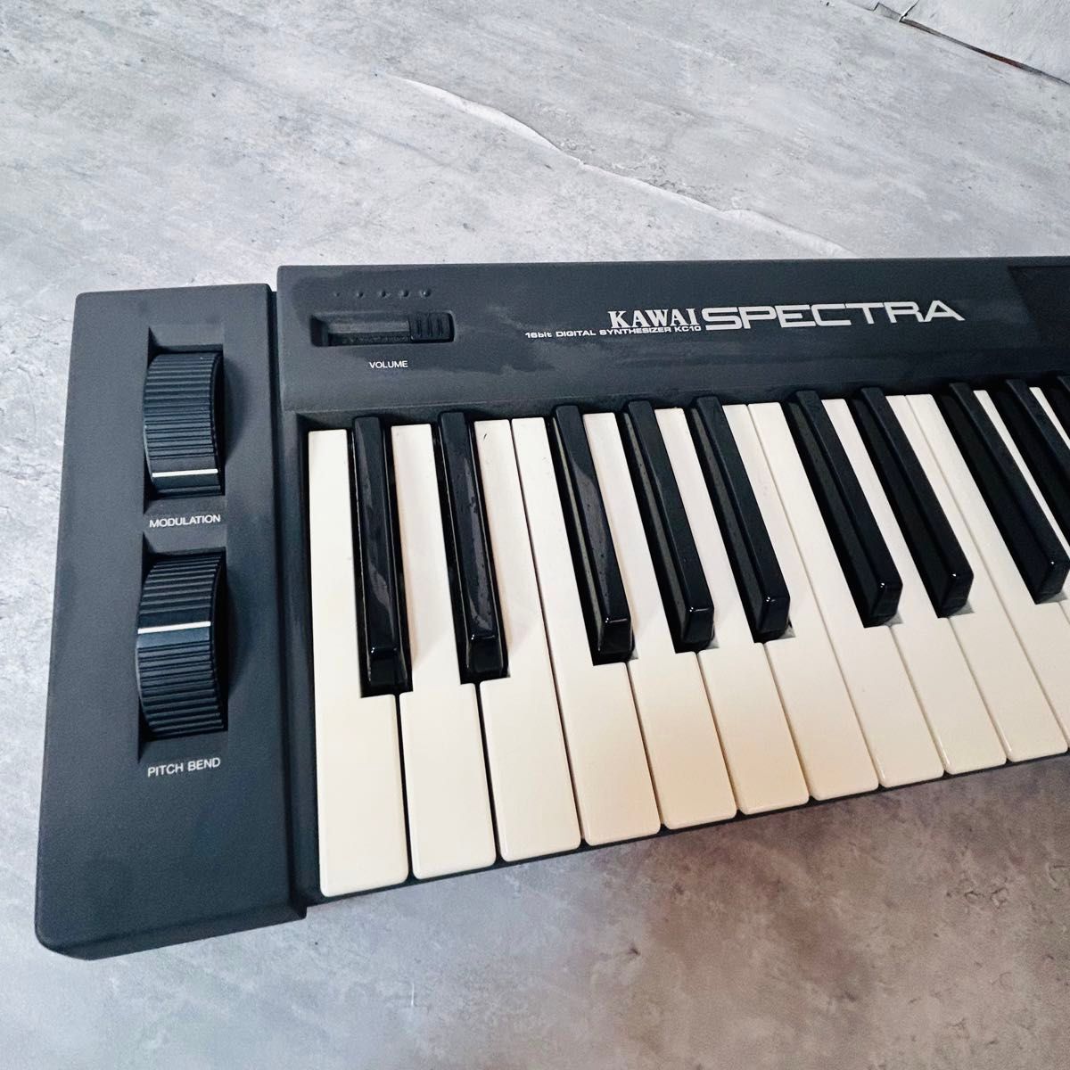 希少 動作品 KAWAI カワイ シンセサイザー KC10 SPECTRA 61鍵 希少 動作品 KAWAI カワイ シンセサイザー KC10 SPECTRA 61鍵