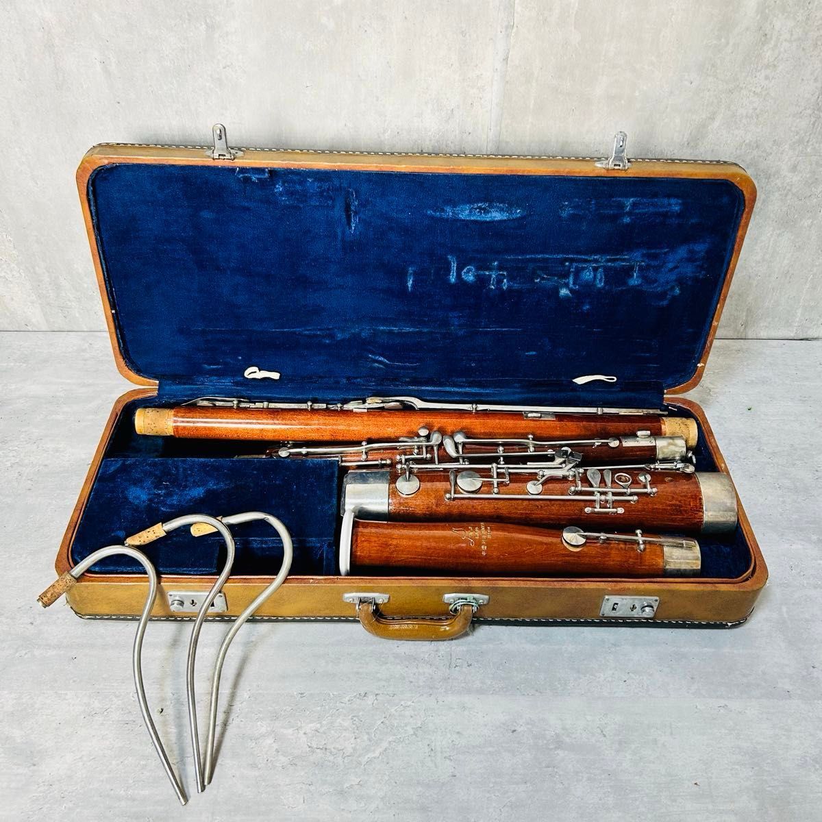 希少　木製ファゴット　Lark  M4010  ボーカル付き 管楽器　ハードケース　ビンテージ　ヴィンテージ