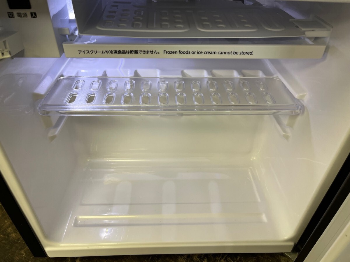 動作確認済み 東芝 TOSHIBA GR-HB30PA(TS) 冷蔵庫 2021年製 冷蔵庫 27L 幅42.5cm 右開き 1ドア ブラウン ブラック （７）の画像5