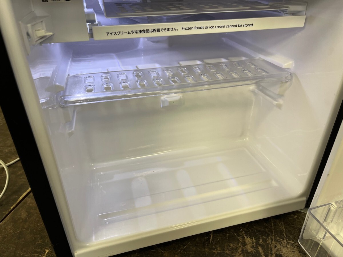 動作確認済み 東芝 TOSHIBA GR-HB30PA(TS) 冷蔵庫 2021年製 冷蔵庫 27L 幅42.5cm 右開き 1ドア ブラウン ブラック （６）_画像5