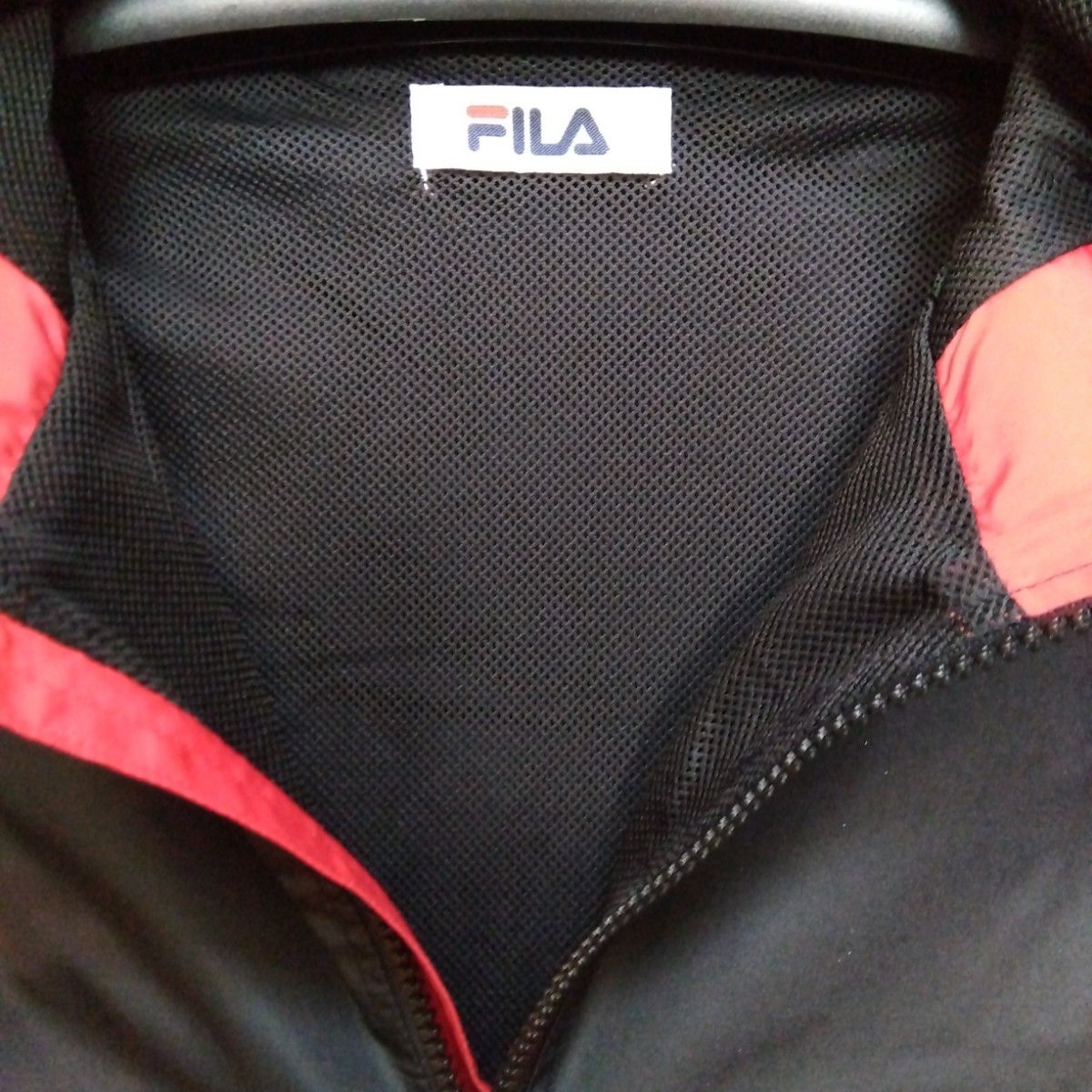フィラ　レディース　ウィンドジャケット　Mサイズ 新品！