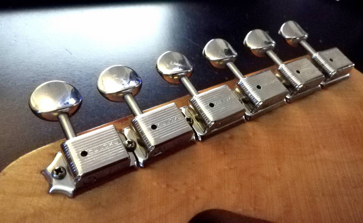 ☆KLUSON Peg Screws for Fender 1950s 酷似品☆7本セット☆同型のヴィンテージスクリュー☆デッドストック品 kpsfa09の画像4